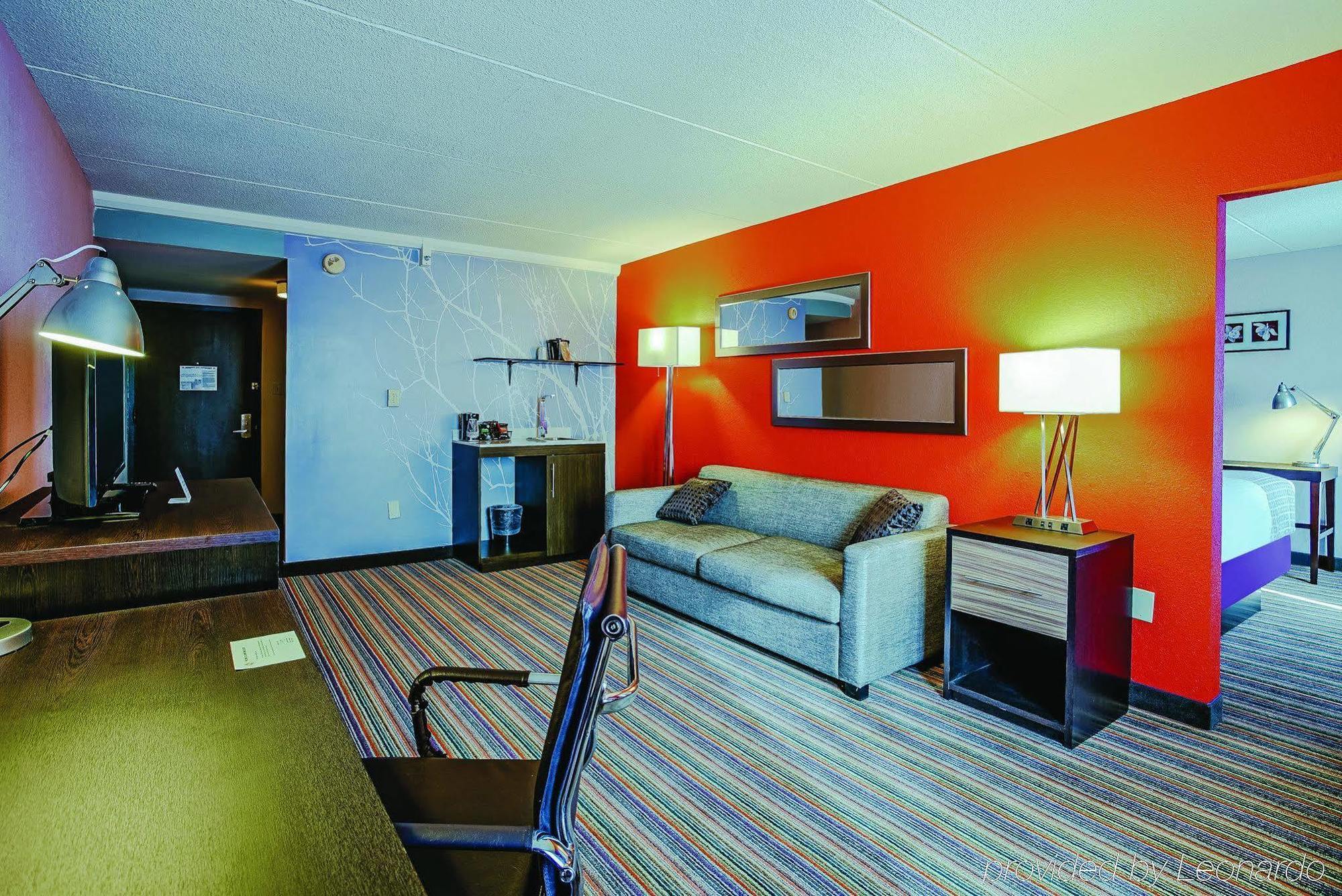 Holiday Inn & Suites Philadelphia-Runnemede/Exit 3-New Jersey Turnpike מראה חיצוני תמונה