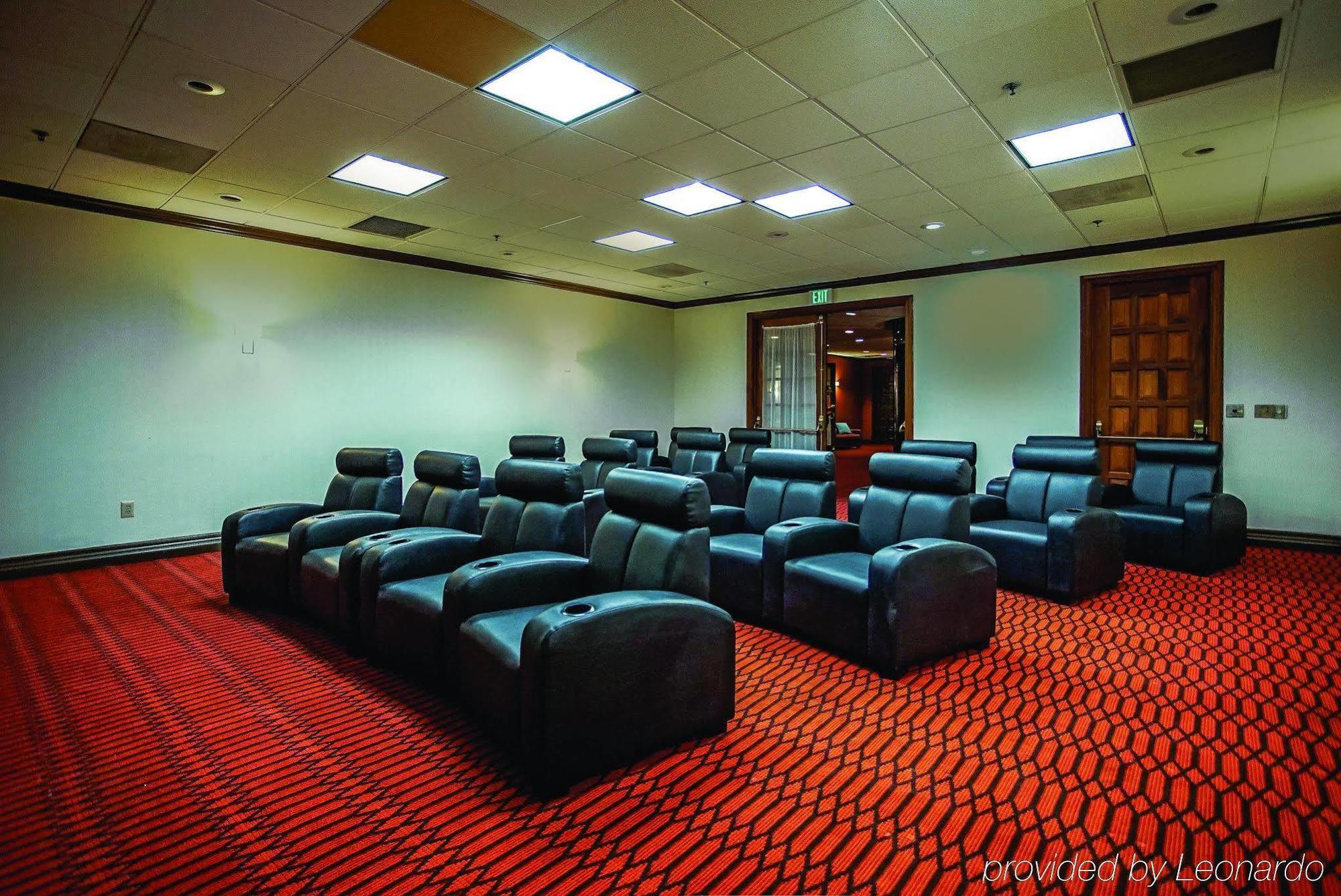 Holiday Inn & Suites Philadelphia-Runnemede/Exit 3-New Jersey Turnpike מראה חיצוני תמונה
